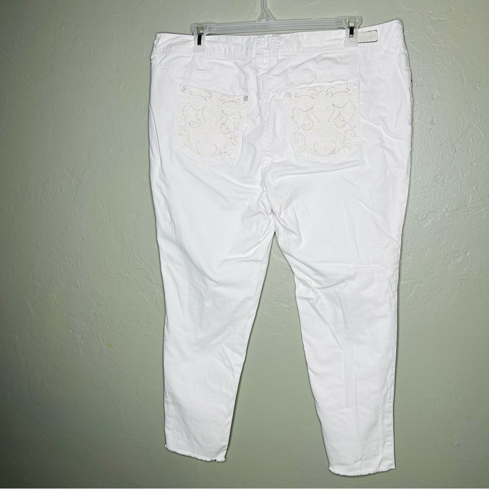 Series 31 Selena Short & Sexy Denim Jeans - Picture 5 of 7